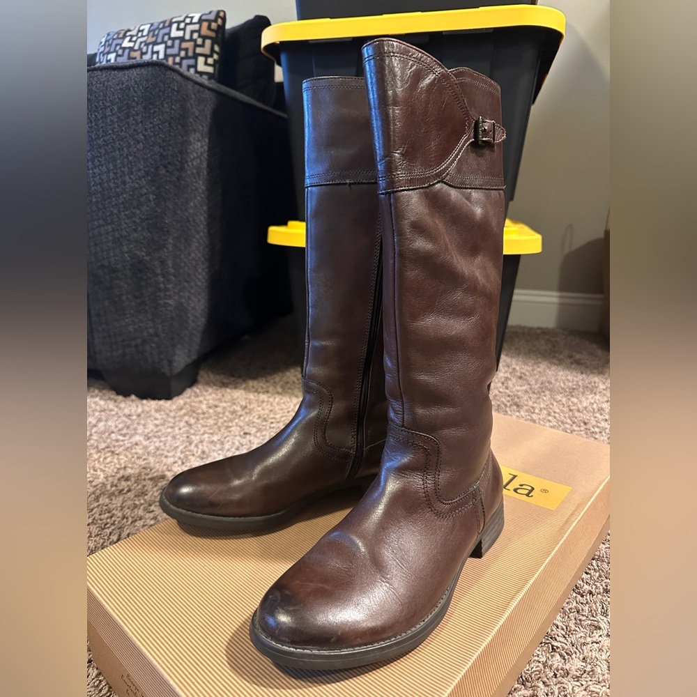 Bussola Women's Brown Leather Boots
